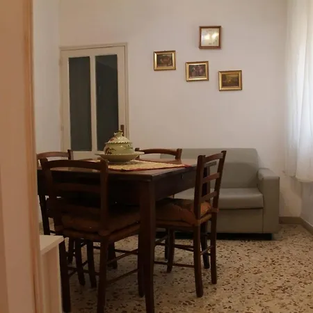 A Due Passi Dal Centro Ferienhaus *