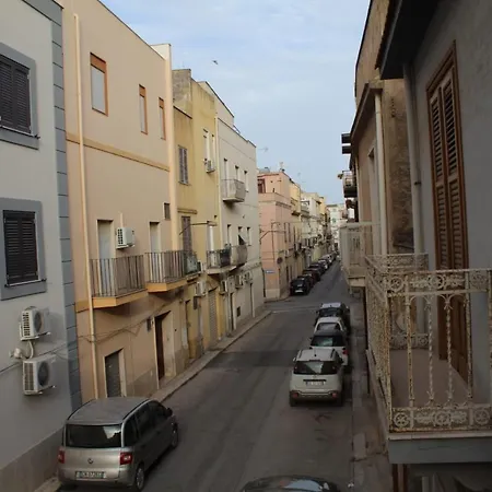 別荘 A Due Passi Dal Centro